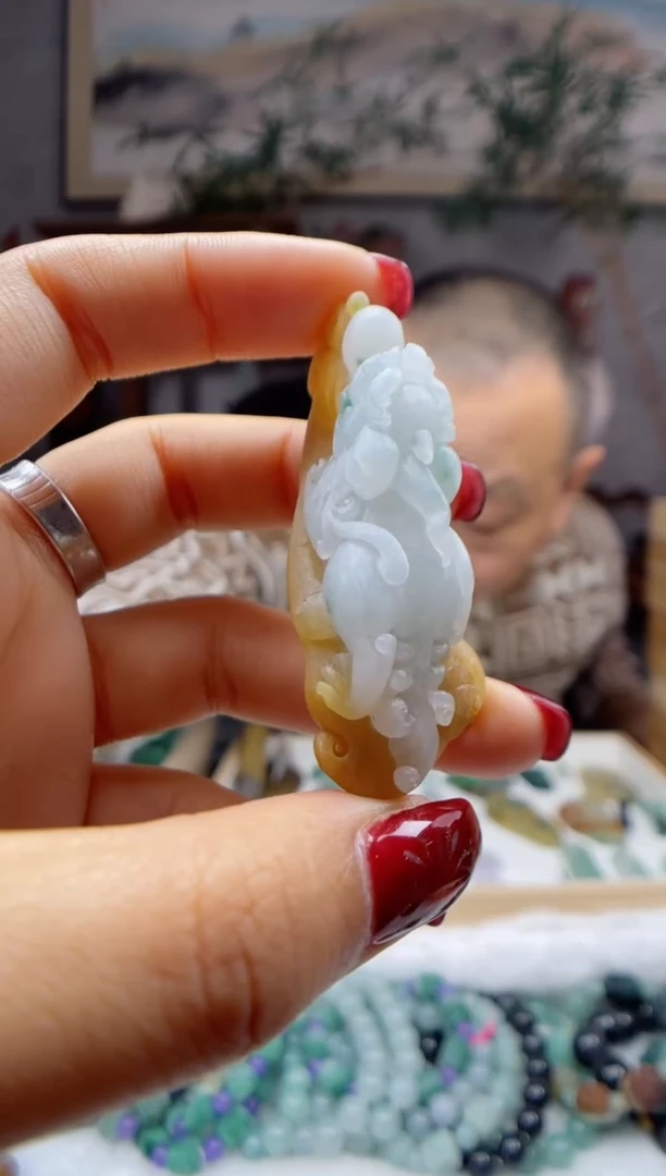 【闪购商品】定制翡翠未镶嵌貔貅