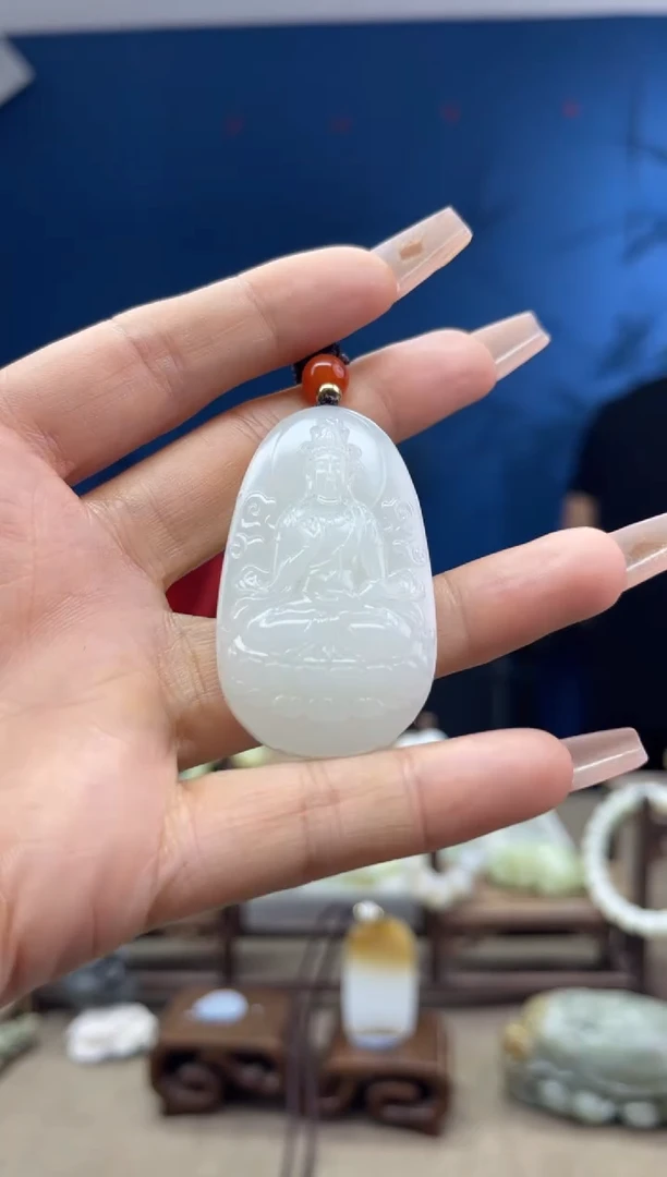 和田玉未镶嵌颈饰1