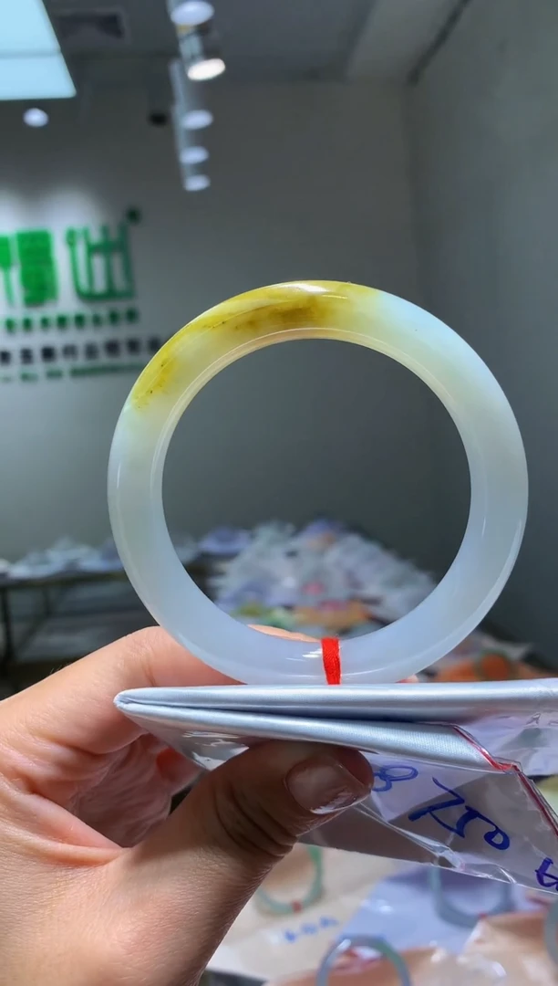 翡翠手镯未镶嵌翡翠手镯圈口58.1