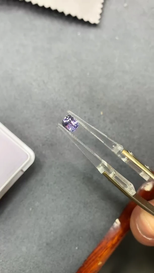 裸石尖晶石1.07ct 85