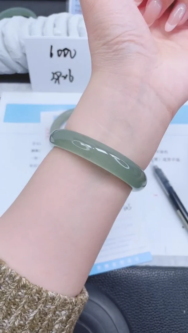 未镶嵌手镯石英质玉163-60.5