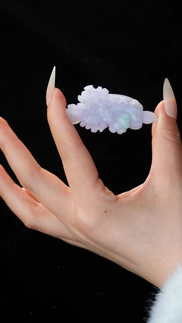 【闪购商品】翡翠颈饰未镶嵌白菜