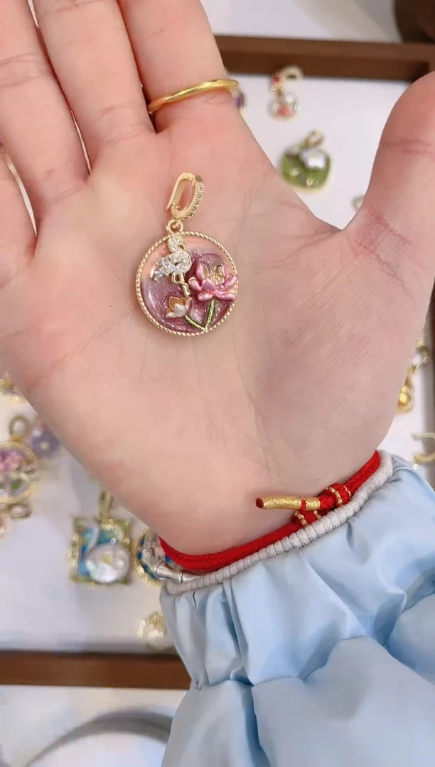 【闪购商品】淡水珍珠颈饰合金吊坠