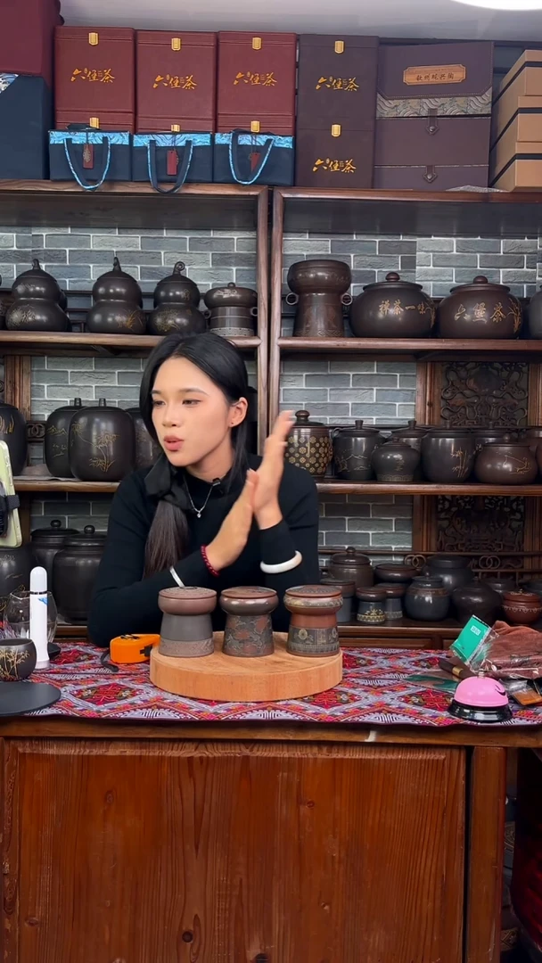 恭**禧八桂茗陶钦州坭兴陶80克三个铜鼓醒茶罐