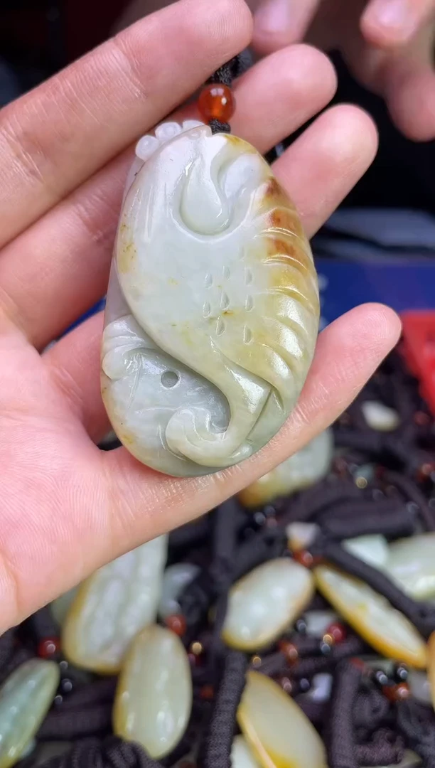 未镶嵌和田玉挂件1