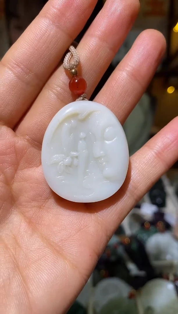 颈饰未镶嵌和田玉1