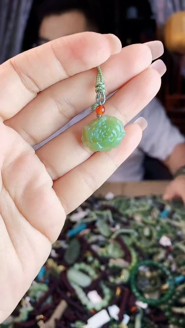 未镶嵌和田玉挂件多样性发货拍一发一