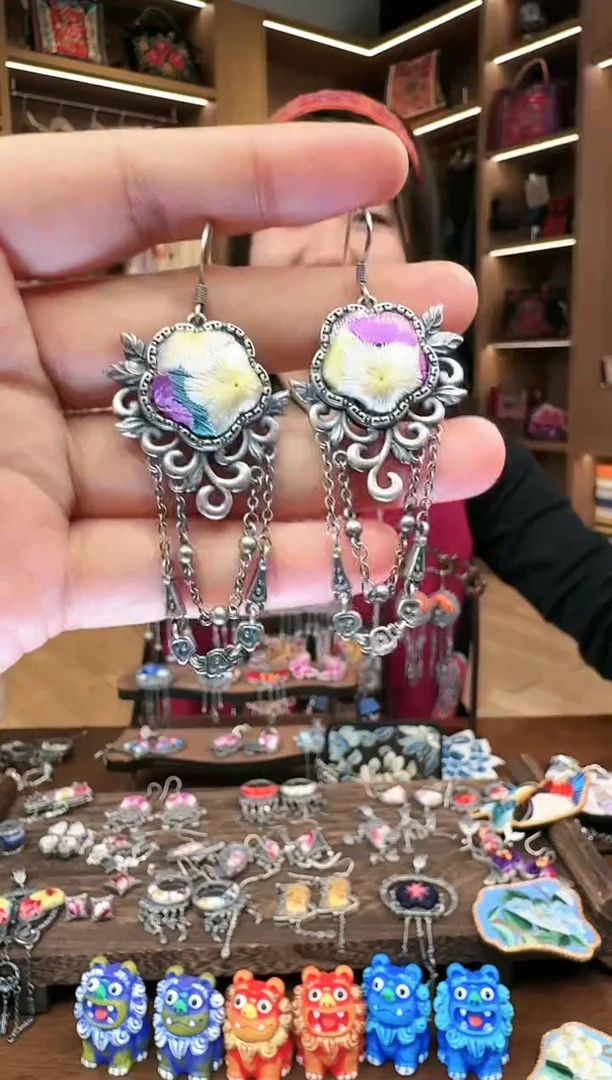 【闪购商品】织绣475黔东南苗族刺绣