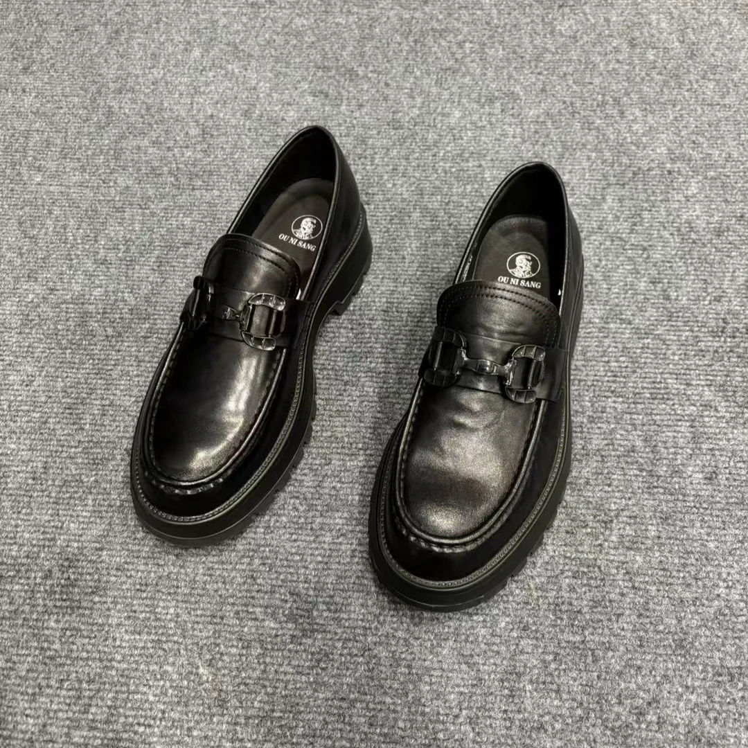 980293男士休闲皮鞋时尚百搭黑色真皮潮流商务