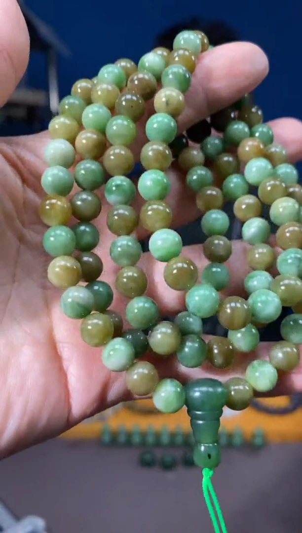 颈饰未镶嵌和田玉颜色多样性发货拍一发一