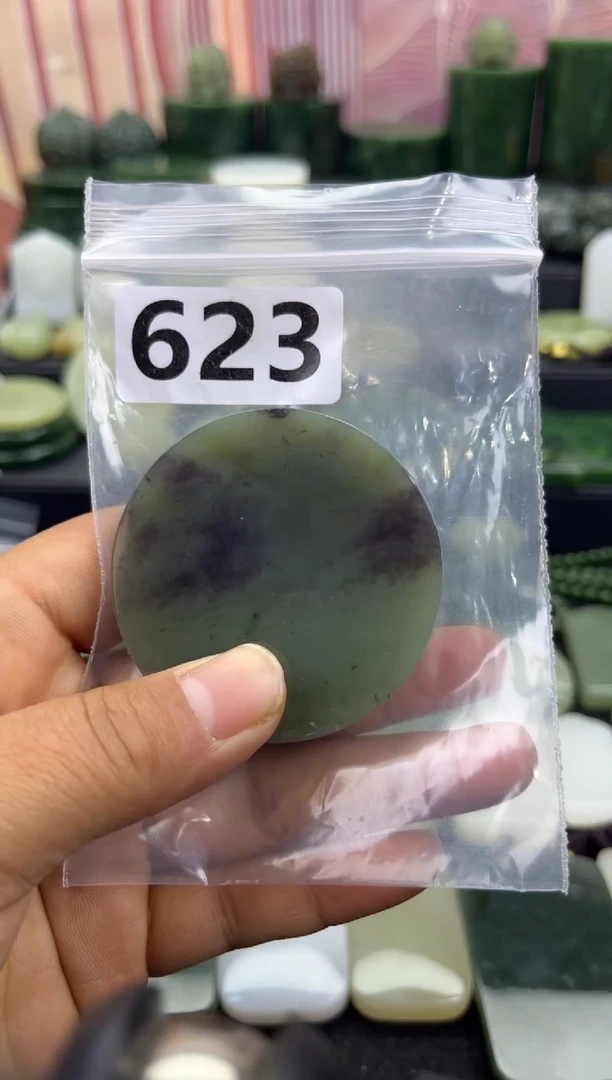 未镶嵌和田玉珠宝半成品镯芯