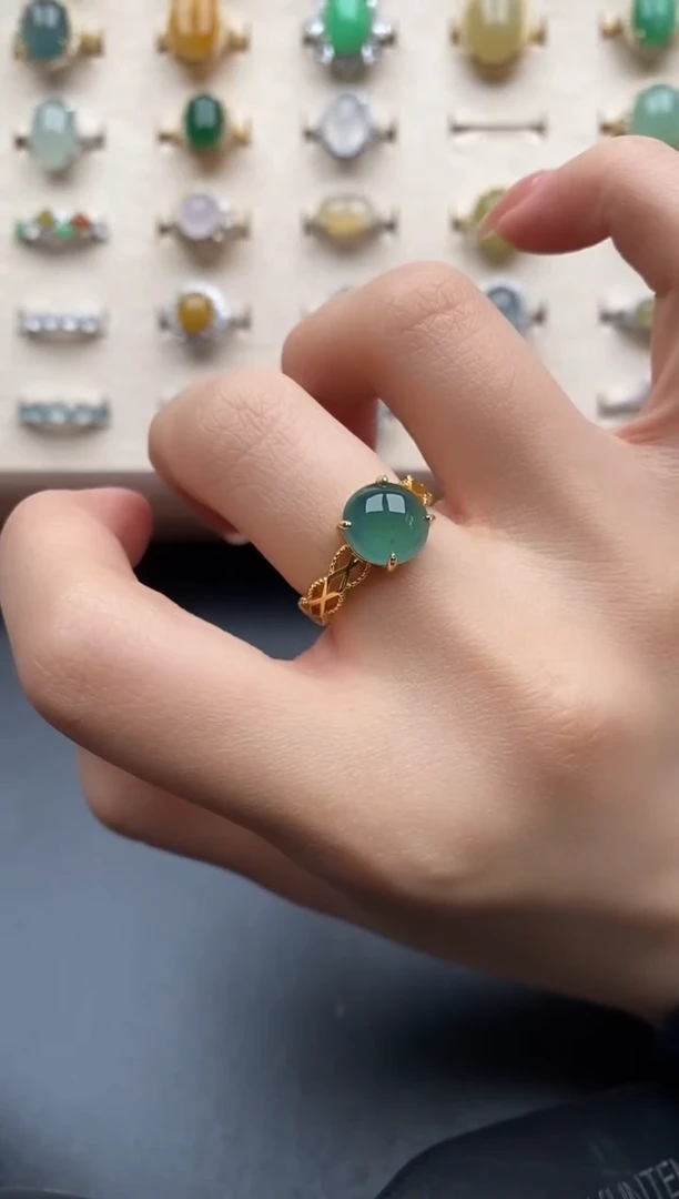 银S925镶嵌戒指翡翠一物一证一礼盒