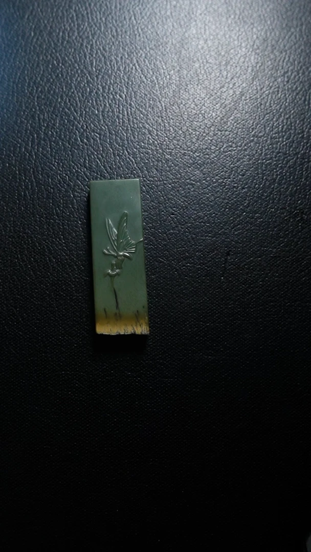 颈饰未镶嵌和田玉蝴蝶牌