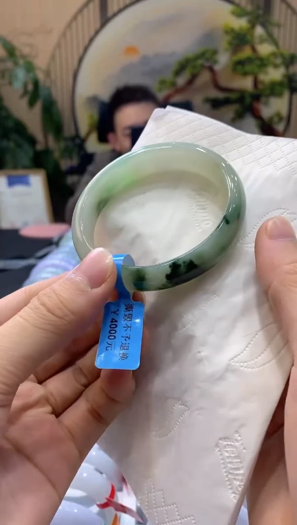 【闪购商品】翡翠手镯未镶嵌000003957