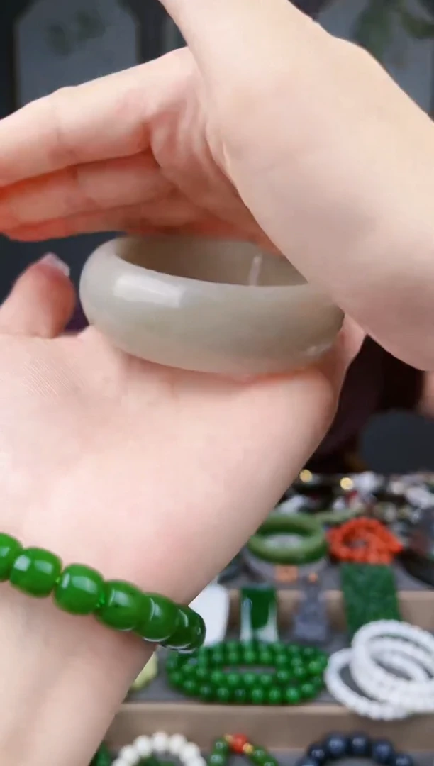 和田玉未镶嵌颈饰多样性发货   拍一单发一个56