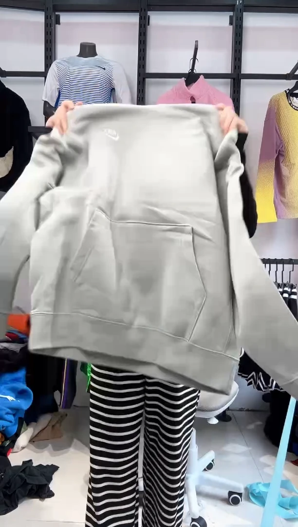 2236 编码  瑕疵直播间过款为准 尺码175 L