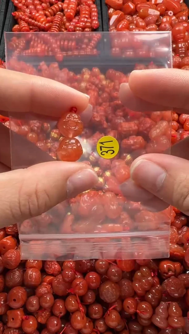 【闪购商品】南红玛瑙颈饰未镶嵌1