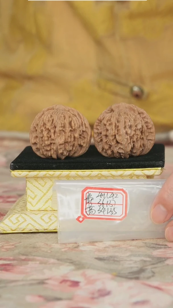 文玩核桃把件一代楼