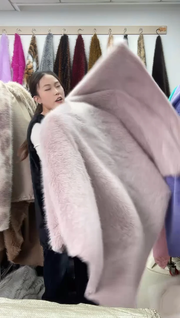 狐狸毛A64，尺寸1.8*1