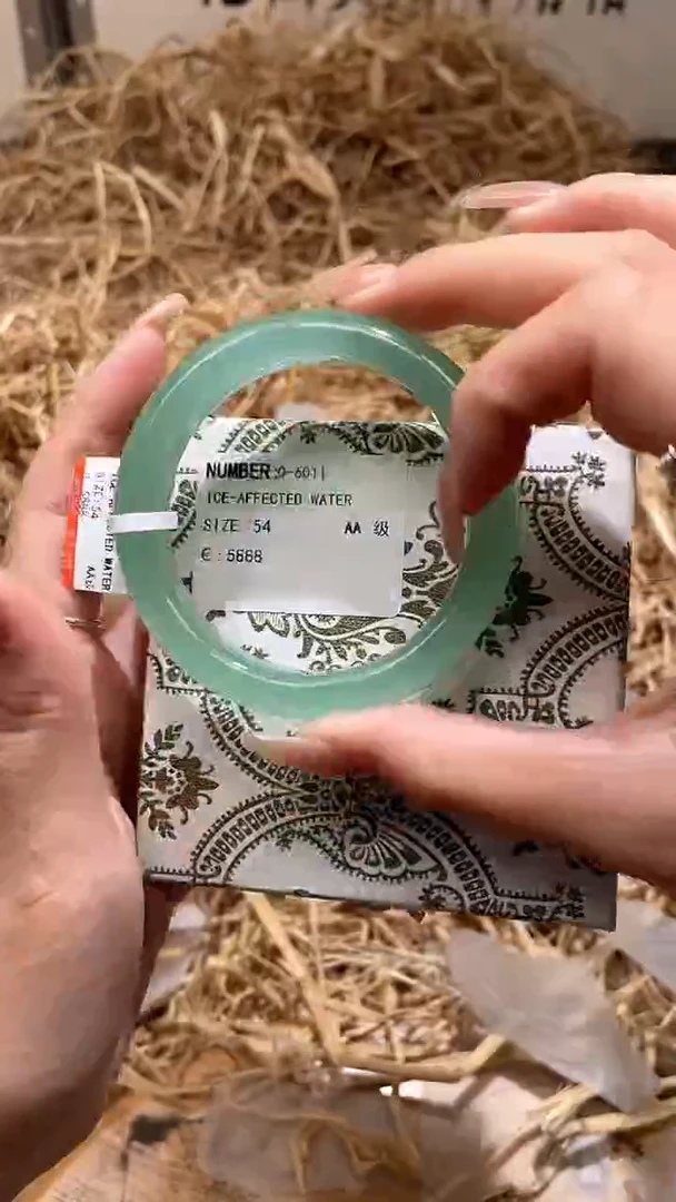 未镶嵌手镯石英质玉Q6011B