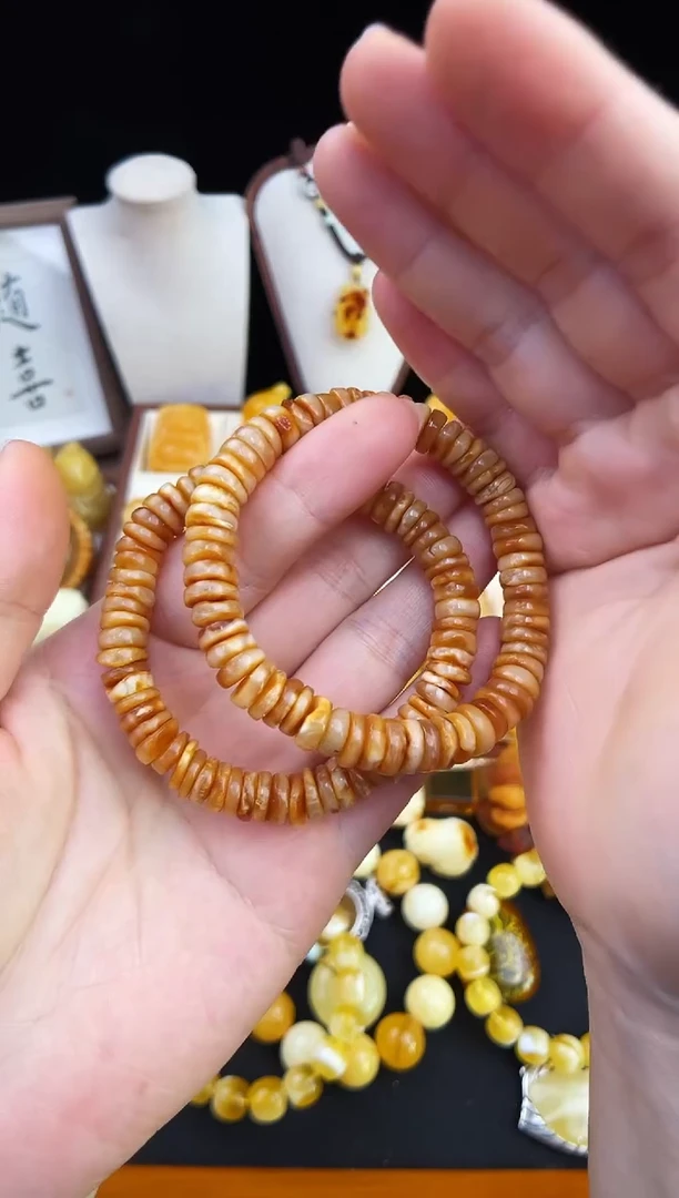 琥珀未镶嵌珠宝奇石多样性发其一