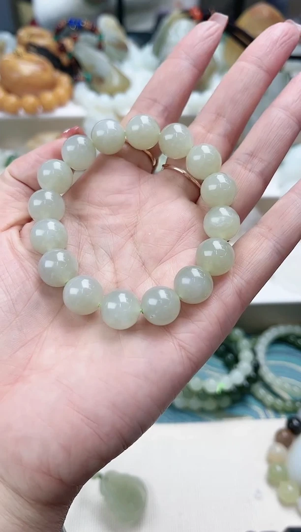【闪购商品】和田玉手串未镶嵌手串 有黑点有问题次品