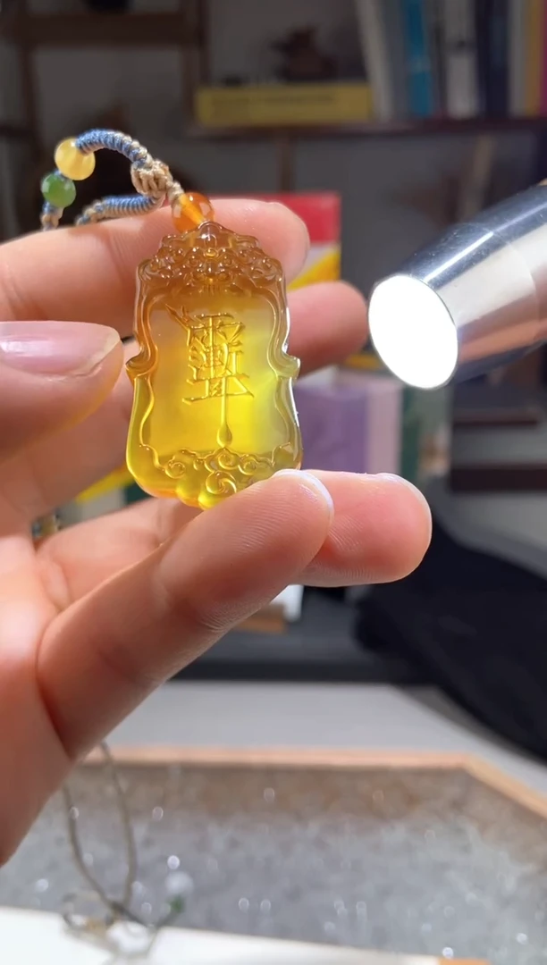 琥珀颈饰未镶嵌金棕珀紫薇讳