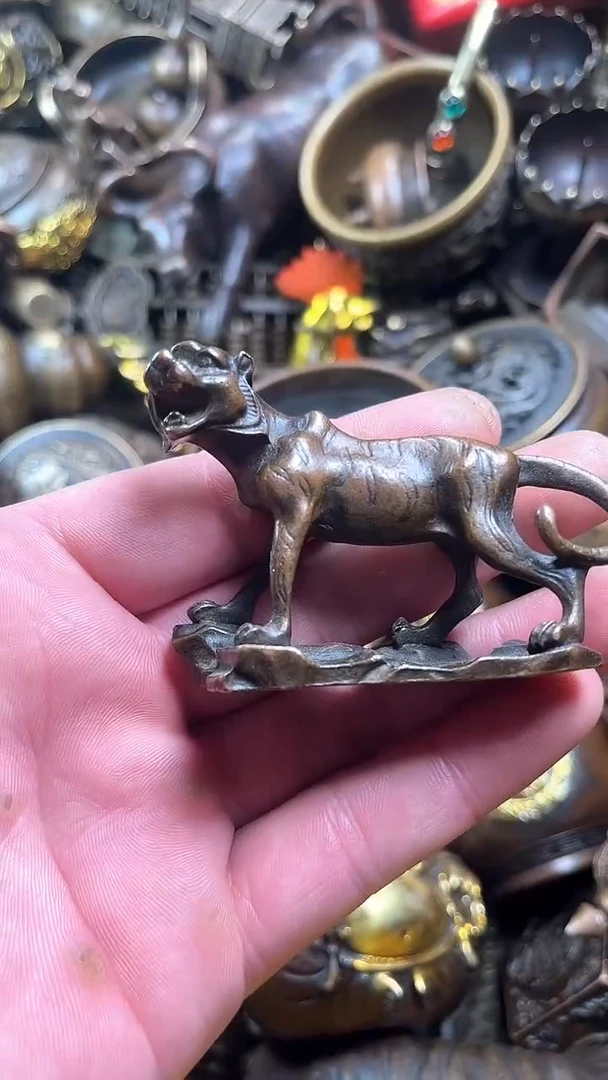 精美 铜器 点击下单