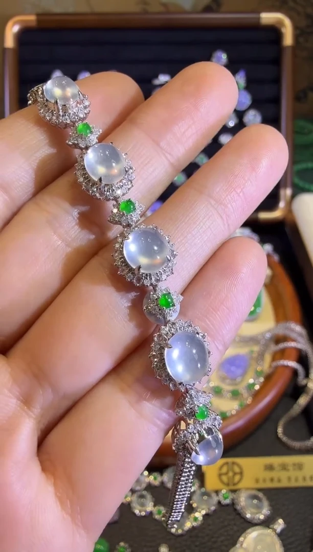 【闪购商品】翡翠手链18K金镶嵌玻璃种起光蛋面手链