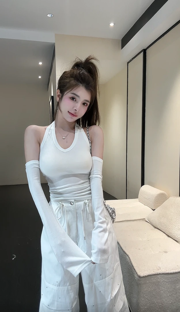 【HuiHui】韩版辣妹V领挂脖绑带性感露背吊带背心袖套（A3056)