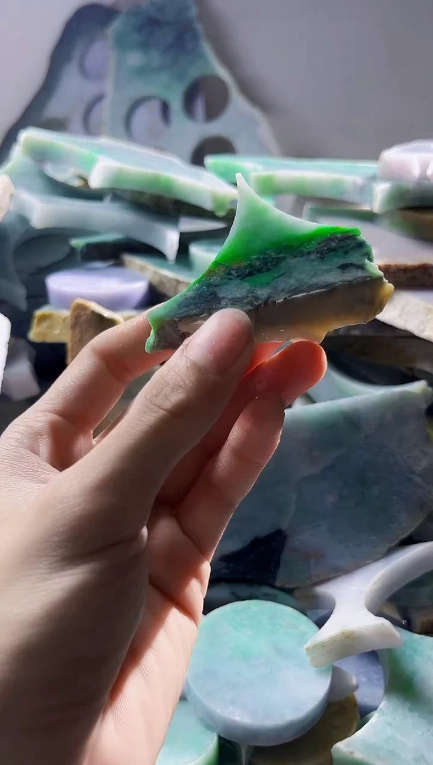 翡翠裸石缅甸翡翠A货陈9045