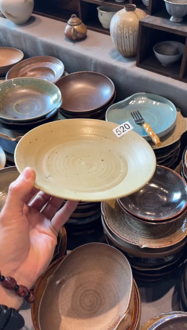 瓷片异*人520茶青螺纹盘1个