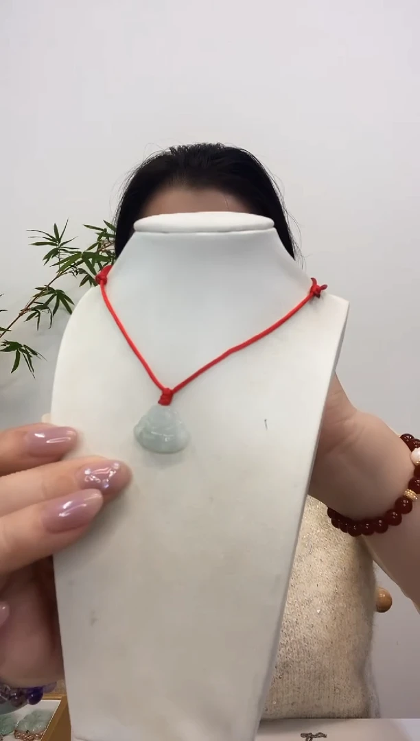 【闪购商品】翡翠颈饰未镶嵌小佛