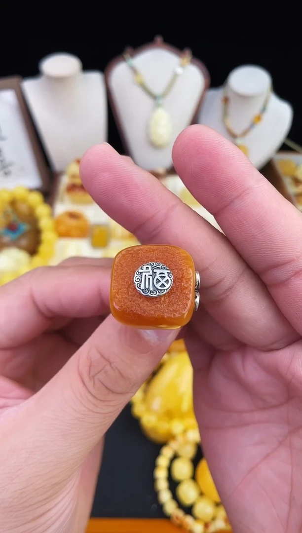 琥珀未镶嵌珠宝奇石柒月