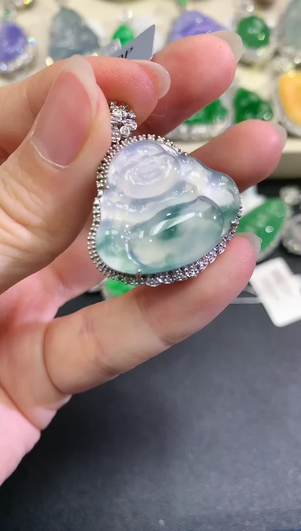 【闪购商品】翡翠颈饰18K金镶嵌C142