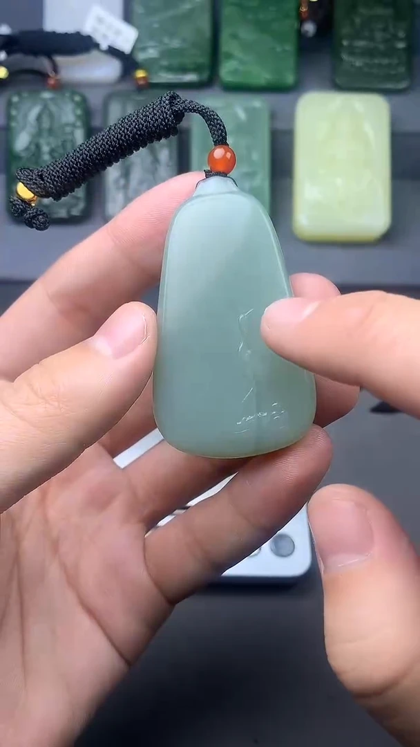 【闪购商品】定制和田玉挂件拍一发一不退不换