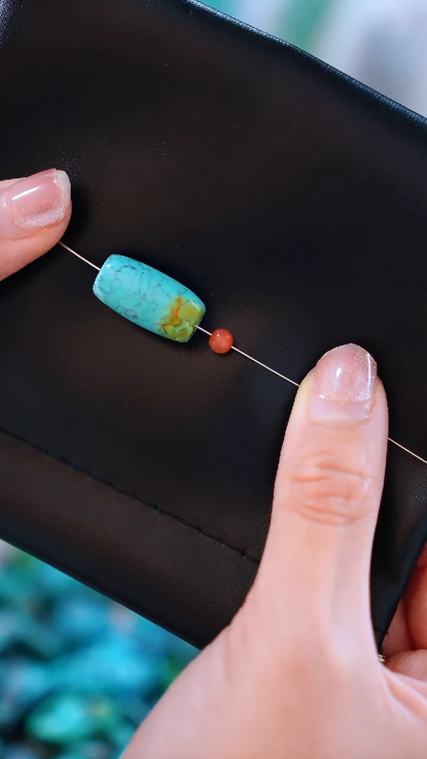 玛瑙/玉髓桶珠未镶嵌绿松