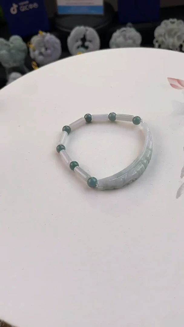 翡翠未镶嵌颈饰手工定制默认微瑕主播介绍为准