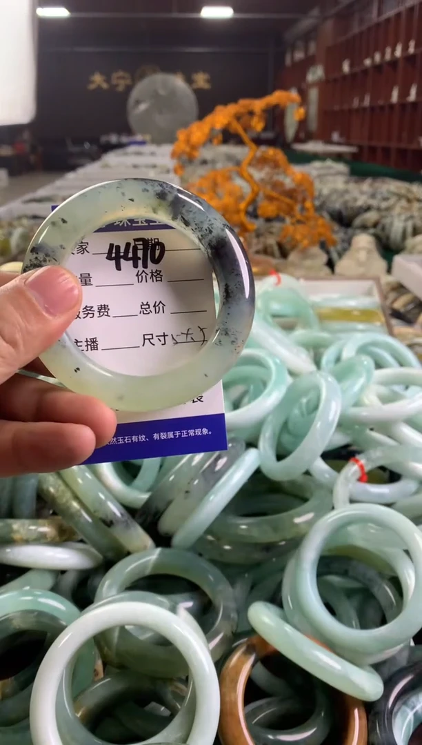 蛇纹石玉未镶嵌手镯4470