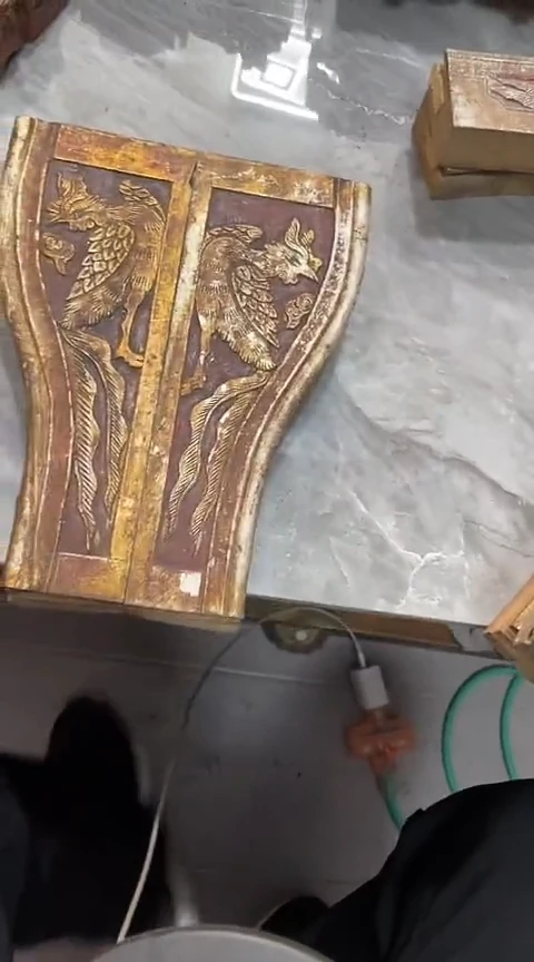 【闪购商品】香榧木2个孤品木雕20