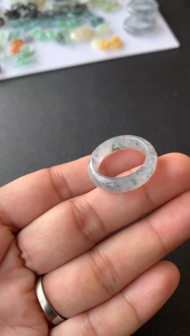 【闪购商品】翡翠颈饰未镶嵌12圈-230+23