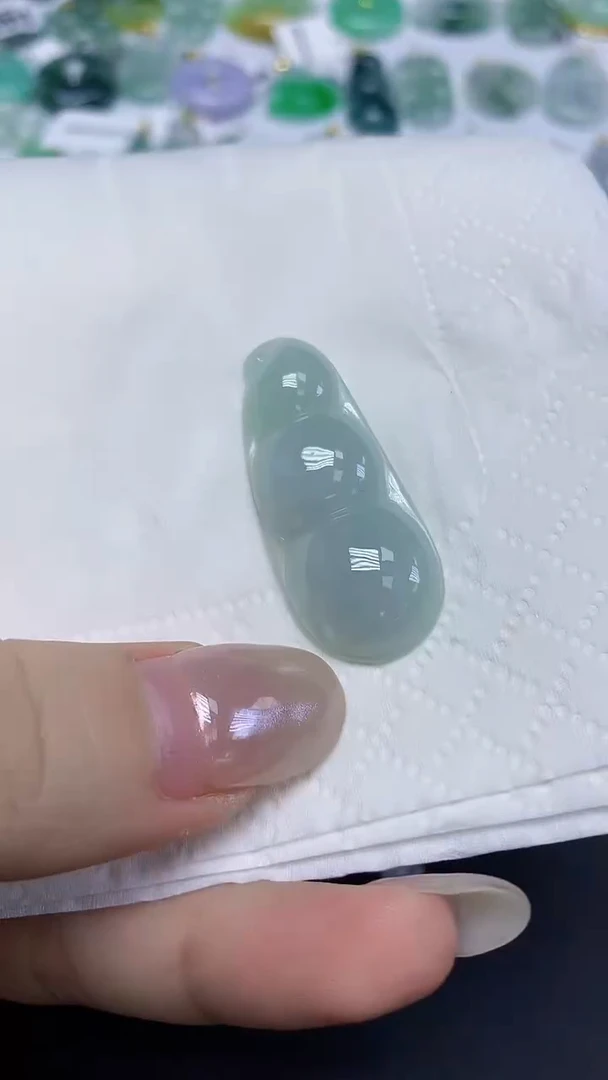 翡翠未镶嵌颈饰天然缅甸翡翠A货