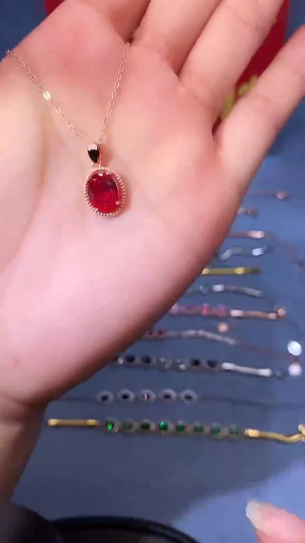 【闪购商品】红宝石吊坠(赠链)银S925镶嵌1111111