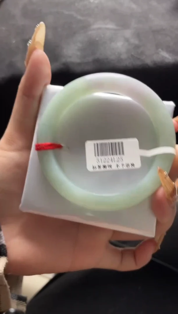 未镶嵌手镯翡翠三天鉴赏期