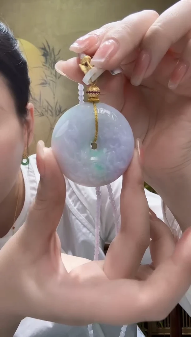 翡翠未镶嵌颈饰吊坠