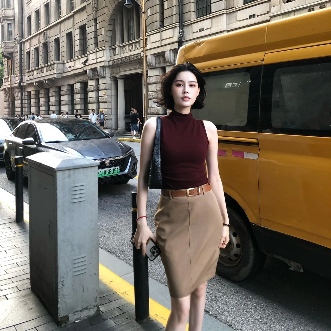 2025夏季新款时尚打底无袖背心气质显瘦洋气休闲百搭通勤上衣性感