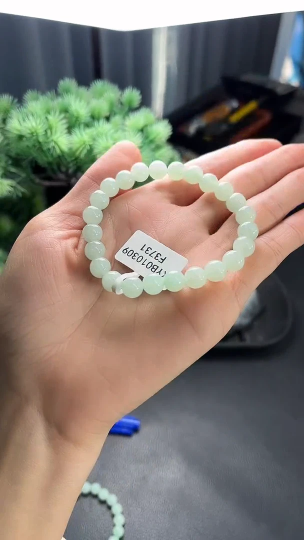 未镶嵌手串翡翠手串