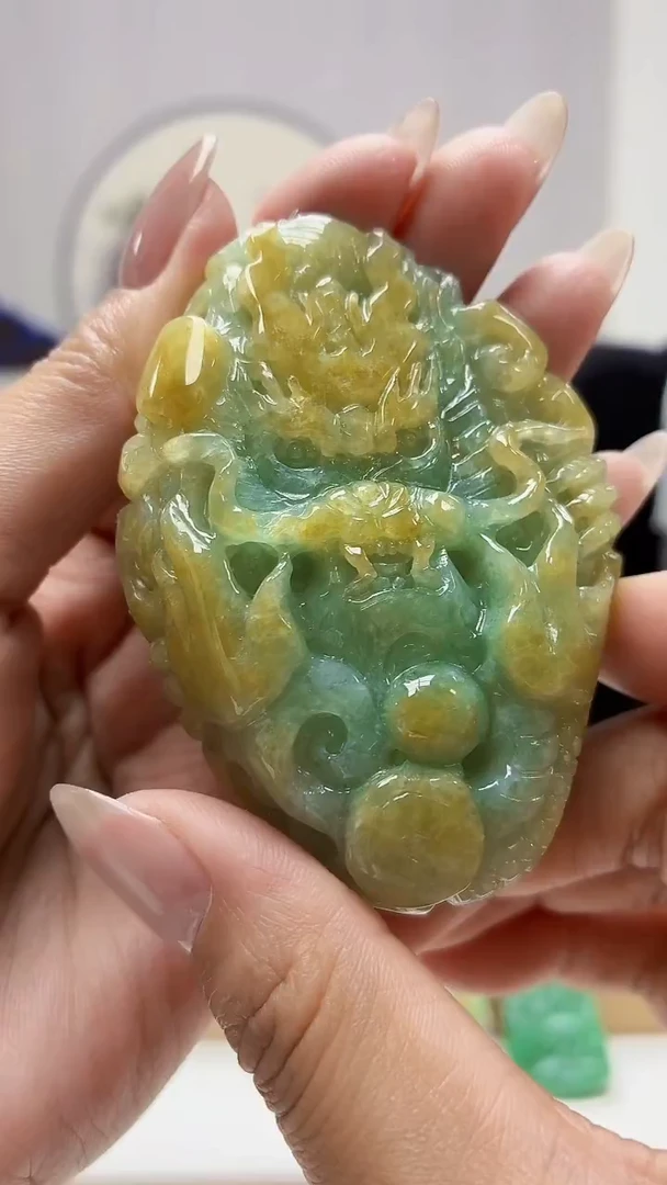 未镶嵌定制翡翠5145MM-毛货挂件55