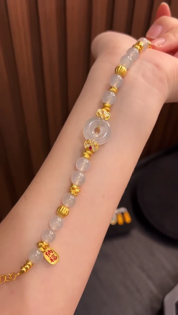 18K金镶嵌手链翡翠高冰多宝盘缠手链