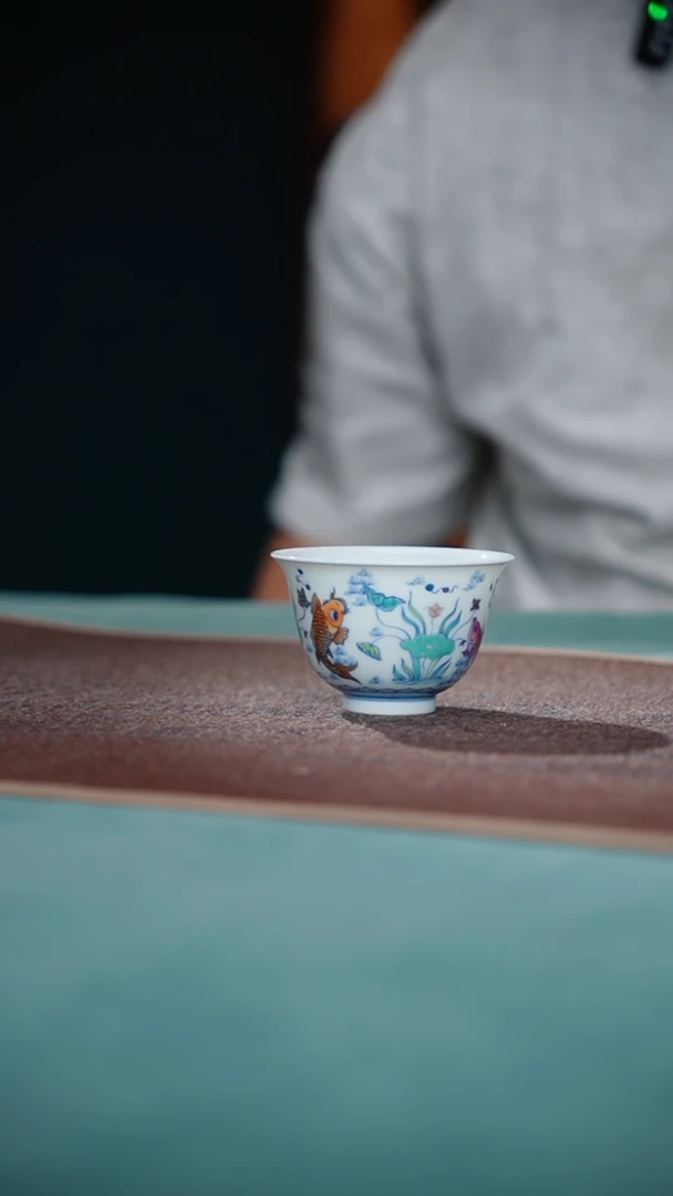 55-3鱼藻纹铃铛杯（春生底款）